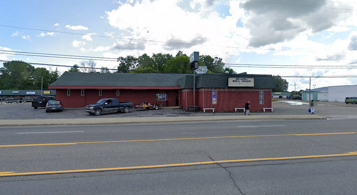 Gateway Lanes & Lounge - 2019 Street View (newer photo)